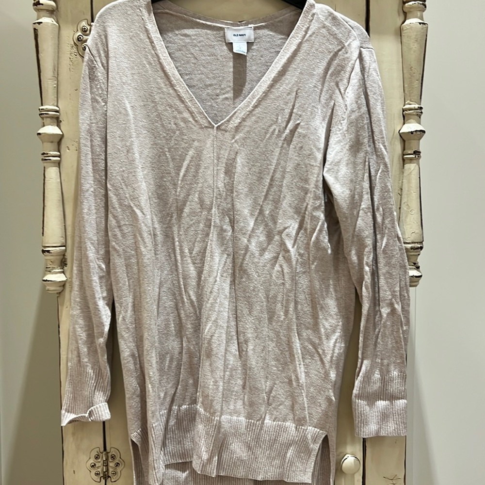 Old navy vneck sweater